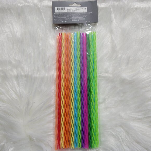 Kikkerland Set of 24 Rainbow Reusable Straws - Picture 2 of 6